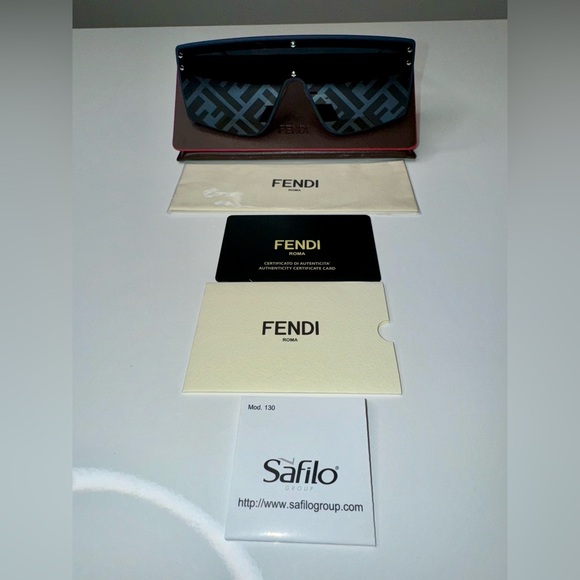 FENDI Logo Sunglasses - Authentic - Unisex - Navy Blue - Picture 12 of 17